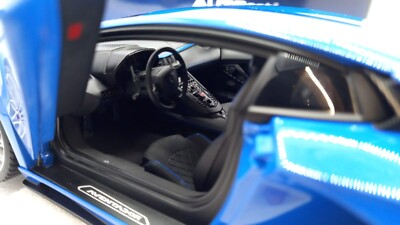 AUTOART 1/18 - 79134 - Lamborghini Aventador S Bleu Nila 2017