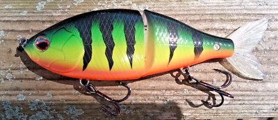 1 BANSHEE Glide Bait 150mm (6 inch) Sinking  2oz Fire Tiger GRA Hook covers FREE