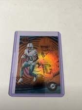 2023 Panini Illusions Tyreek Hill #70 Orange Miami Dolphins Football Card