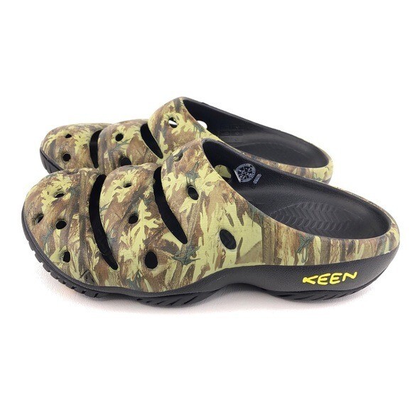 Keen Yogui Arts Slip on Clog Sandals Mens Size 8 EU 40.5 Camo