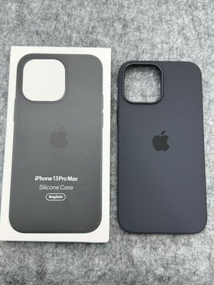 Silicone Case with MagSafe Case For iPhone 13 Pro Max - Midnight