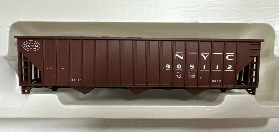 Con-Cor HO Scale NYC New York Central 12 Panel 100 Ton Hopper Car Kit #905112 - Image 4 of 4