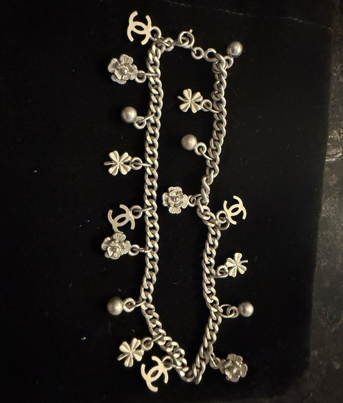 CHANEL Silver Metal Curb Chain Charm Anklet Lobster Clasp Flower CC Logos