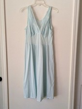 Vintage LORRAINE Perfect Fitting Long Nightgown Baby Blue/Pink Flowers Size 36