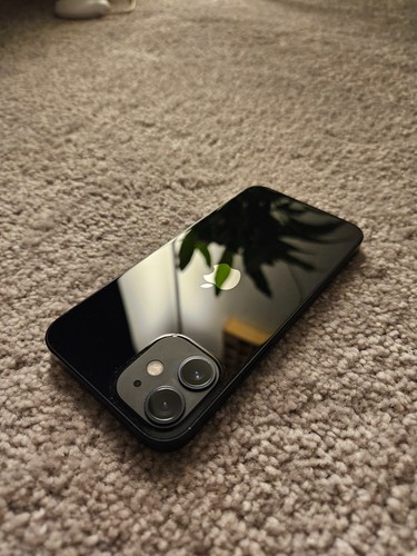 Apple iPhone 12 mini - 64 GB - Black (Unlocked)