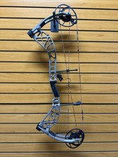 Bear Archery - Whitetail MAXX - Compound Bow - RH - 26-30” - 55-70#