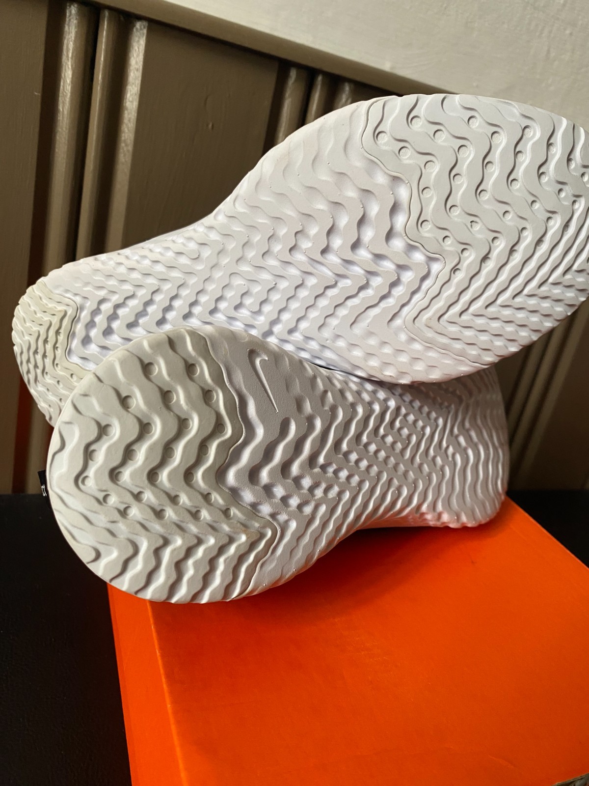 Nike Epic Phantom React Flyknit. UK 7.5 Black Black White. BNWB. BV0415 00 Rare! image 10