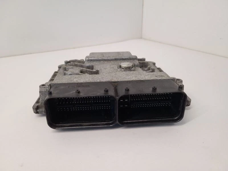 2015 Volkswagen Passat Motor ECM Módulo de Controle Eletrônico 1.8L ID do Motor Cpra  - Imagem 2 de 4