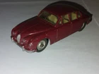 VTG 1960s DINKY No 195 JAGUAR 3.4 LITRE SALOON. VERY GOOD CONDITION