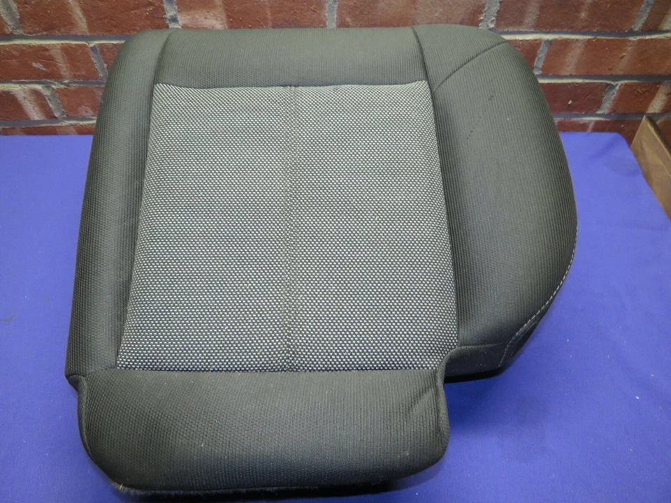 HUMMER H2 CLOTH CUSHION SMALL PIECE Foto 3 de 4