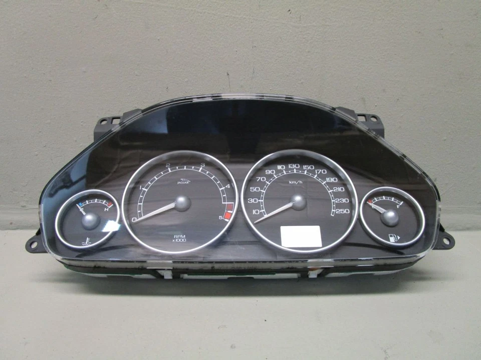 Instrument Cluster for Jaguar x-Type (CF1) 2.2 D 4X4F10849 1X4F10841 Foto 2 de 4