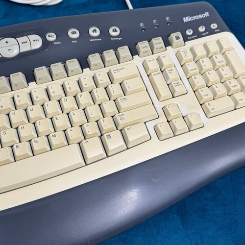 Microsoft MultiMedia Keyboard 1.0A, KB-0168, PS/2, Tested and Working -Excellent - Afbeelding 3 van 7