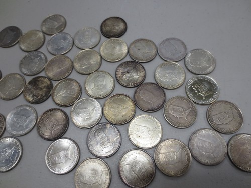 (40) Assorted 1951-54 Washington Carver Commemorative Half Dollars (Various Grad - Picture 12 of 12