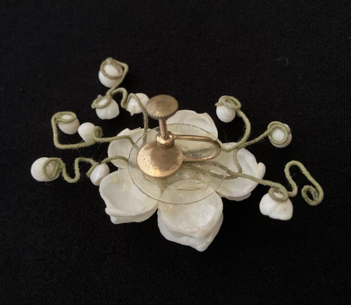 Vtg Ocean Seashell Screw Back Earrings 2