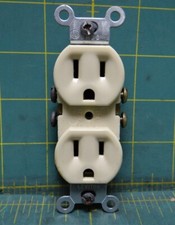 Leviton Commercial Grade Duplex Outlet 15 Amp 125-Volt 5-15R 2P Ivory