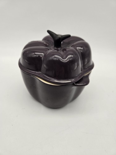 Le Creuset Purple Bell Pepper Mini Cocotte Casserole Dish Stoneware Petite Rare - Picture 3 of 7