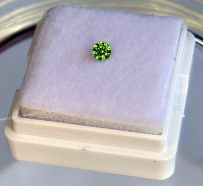 Natürlicher Granat Demantoid 0,40ct VVS Uralgebirge, Russland