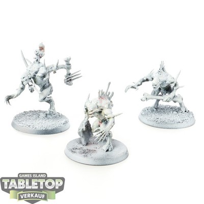 Flesh-eater Courts - 3x Crypt Horrors - teilweise bemalt