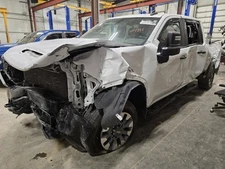 22 - 23 CHEVROLET SILVERADO 2500 Engine Brain Box E848568