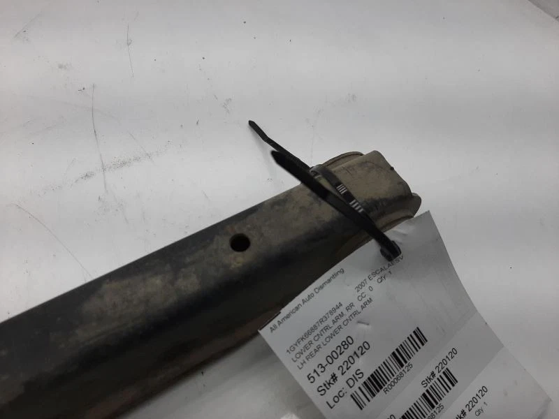 Brazo de control inferior trasero 00-10 CHEVROLET SUBURBAN 1500 15286145 Foto 3 de 4