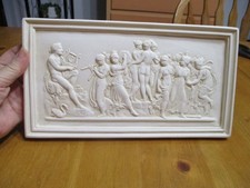 La Danza de las Musas en Helicón Apolo Nueve Musas y Tres Gracias Placa en Relieve