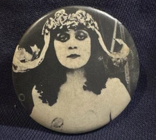 Vintage 1960's Theda Bara Cleopatra Actress Pinback Button 1.75" Silent Film