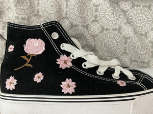 HIGH TOP BLACK CANVAS LACE UP EMBROIDERED SNEAKERS BLACK SIZE 7