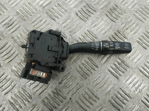 TOYOTA AVENSIS VERSO M2 Wischergriff 846522G470 2.00 Diesel 85kw 2003 15039860