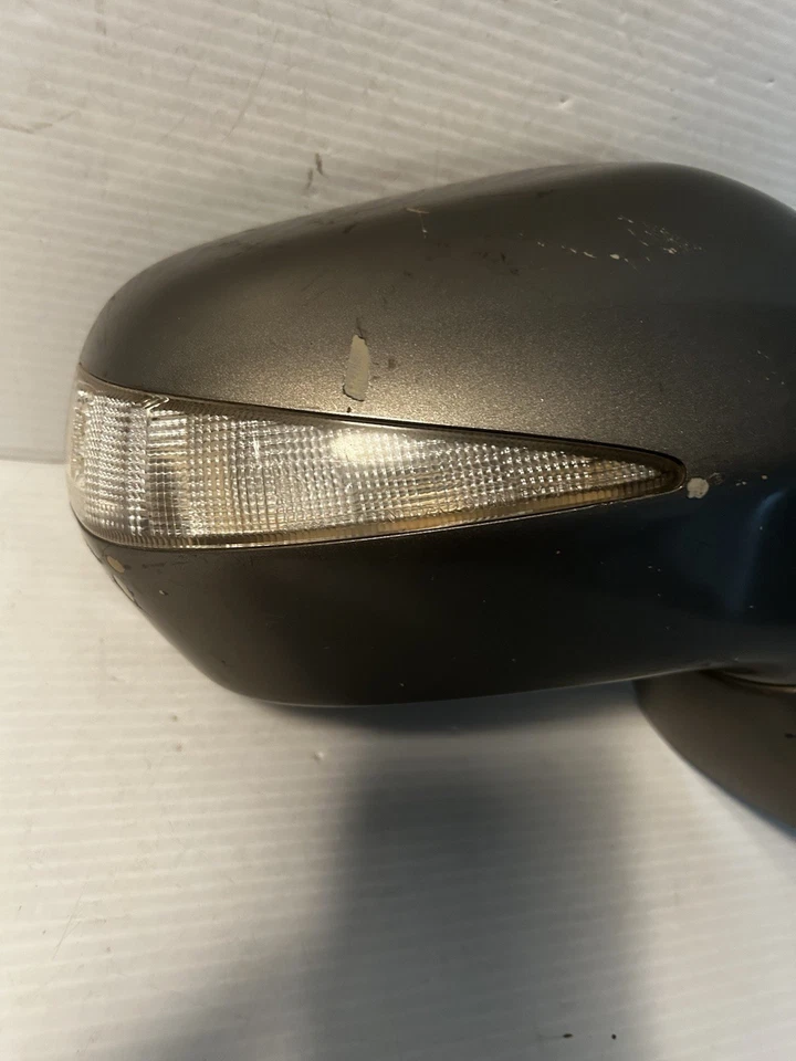 2006 - 2011 Honda Civic Passenger Right 5 Wire Signal Mirror OEM 0677 - Image 2 of 4