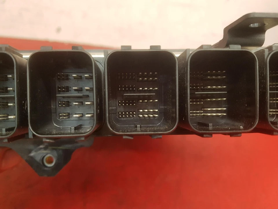 LANDROVER RANGE ROVER SPORT L461 MK3 2024 LEFT ECU 3.0L PETROL P635E RDE2 - Image 3 of 4