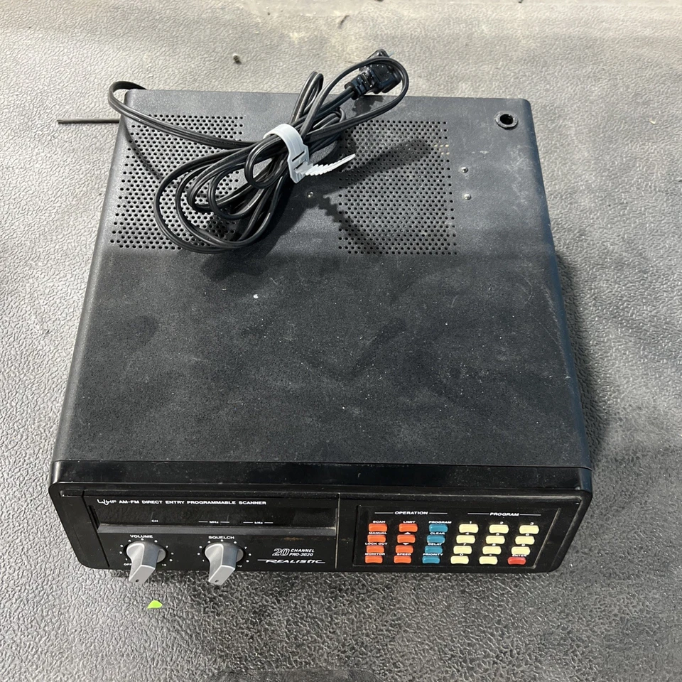 Vtg REALISTIC PRO-2020 AM/FM VHF/UHF 20 Channel Programmable Scanner  - Image 2 of 4