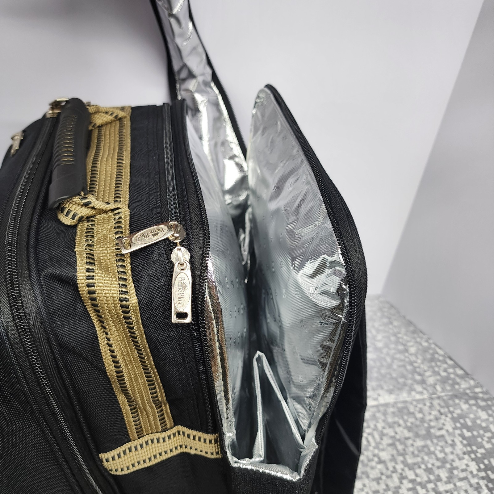 Insulated Picnic Backpack Set Blanket & Tableware 2 Person Kit Bounce Logistics