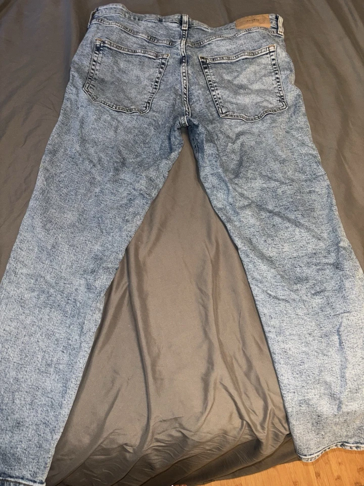 Pantalones de mezclilla para mujer H&M cintura regular elástica botón mosca hasta el tobillo talla 16 36x27” Foto 2 de 4