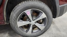 Wheel 18x7 5 Spoke Polished Face With Gray Pockets Fits 19 Cherokee 1739804