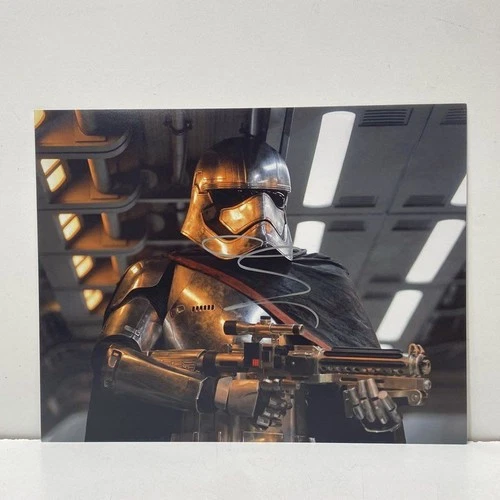 Gwendoline Christie Star Wars Captain Phasma Stormtrooper Signed