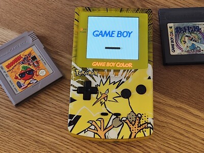 Custom Pokemon Zapdos Gameboy Color (Funnyplaying Lamimated IPS Display)