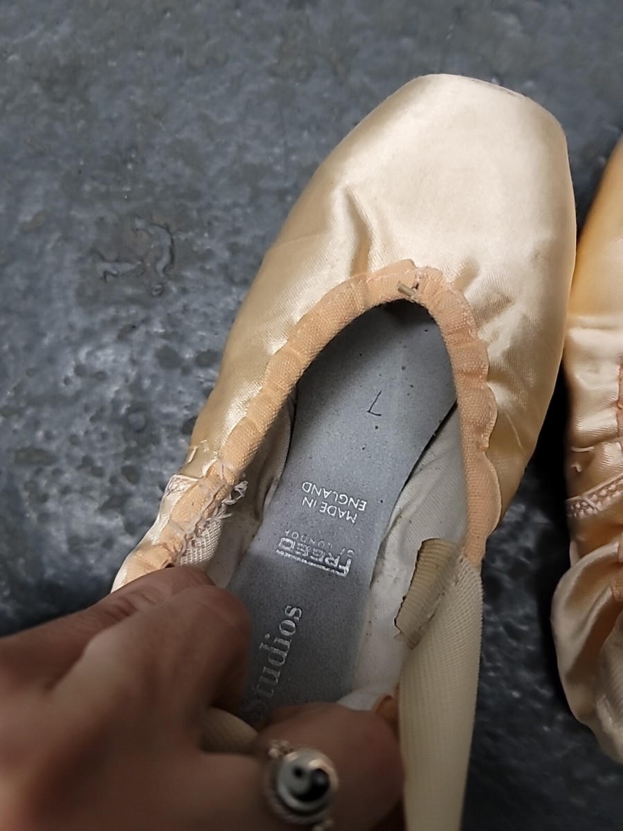Freed of Londonトゥシューズ 4.5 ( 4 1/2) Freed of London Pointe Shoes 4 1/2 X | Tutulist