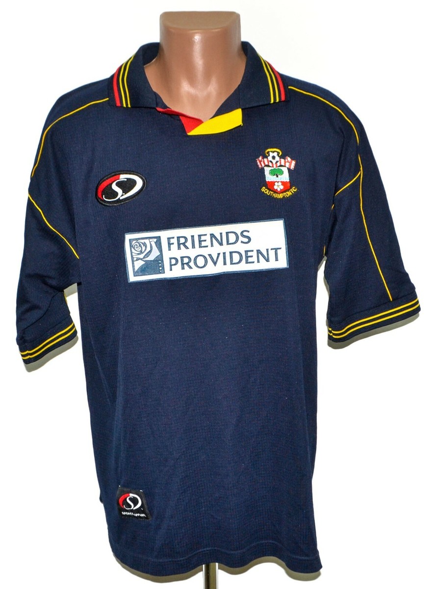 DAN PETRESCU SOUTHAMPTON FC ST MARY'S STADIUM SOUTHAMPTON ANGLETERRE 11 Août 2001 Photo Stock - Alamy