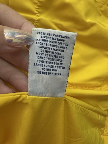 Old Navy Childrens Vest Size XS Yellow Zip Up Puffer Vest Down Fill - Picture 8 of 13
