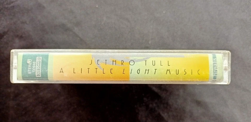 Jethro Tull : A Little Light Music ( Cassette ) - Image 3 of 4
