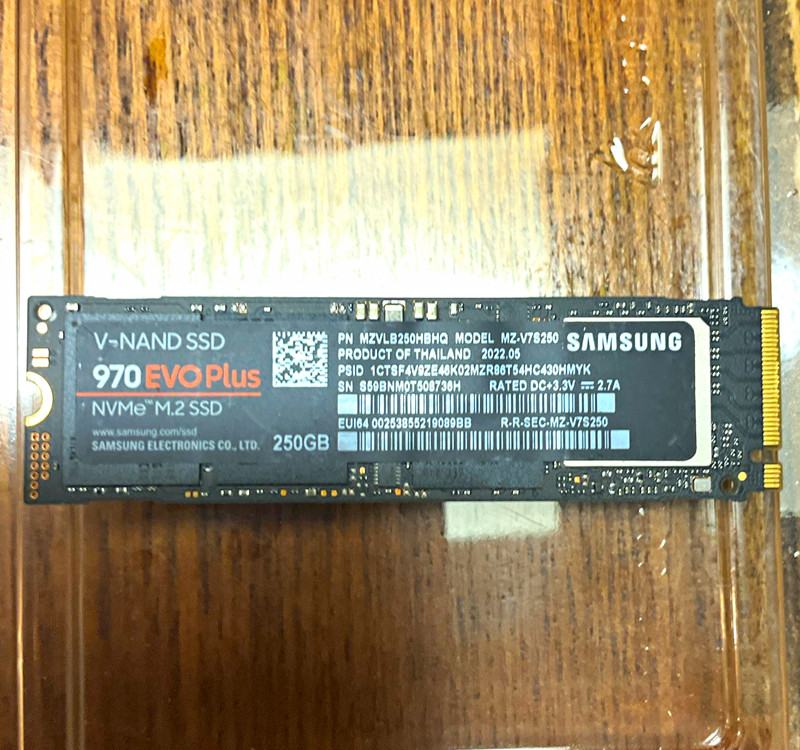 Samsung 970 EVO Plus 250GB NVMe M.2 Internal SSD V-NAND MZ-V7S250