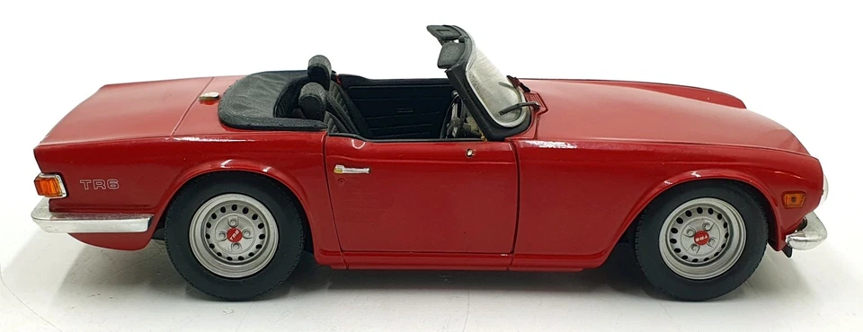 Britains 1/18 Scale Diecast 7884 - Triumph TR6 - Red - Image 4 of 4