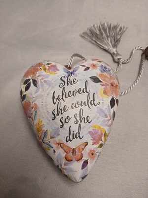 Art Hearts ''She Believed She Could So She Did''