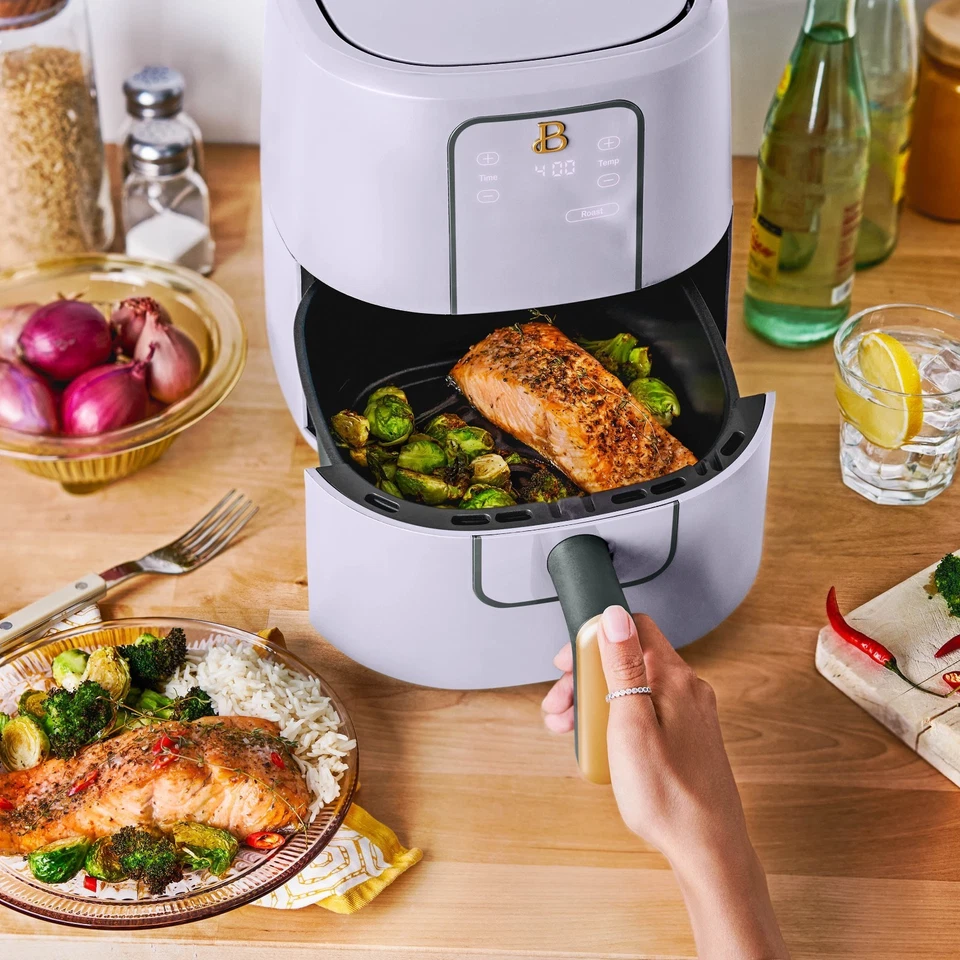 Freidora de aire de 3 cuartos con tecnología TurboCrisp, lavanda Foto 4 de 4