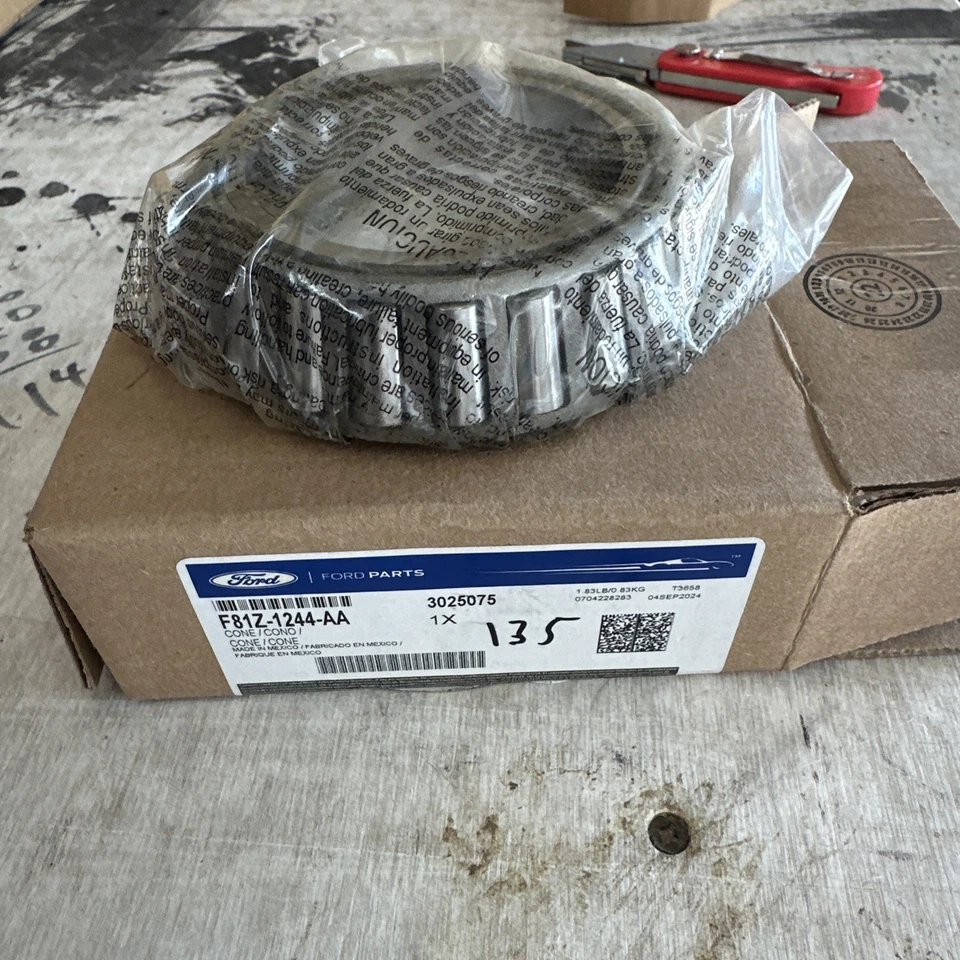 Original OEM Ford 1999-2016 F-250 Super Duty cono y rodamiento de rodillos F81Z1244AA Foto 2 de 3