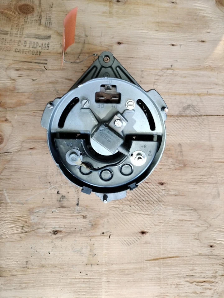 Alternador original Porsche 914 H4 1970-1976 1,7/2,0 litros y 1972-1979 VW Foto 4 de 4
