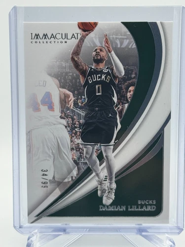 2023-24 Panini Immaculate Collection - Action Damian Lillard 34/99 MIL