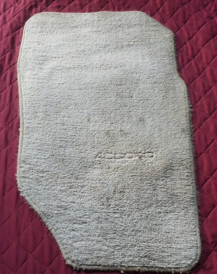Tapete de assoalho 1986-1989 Honda Accord fabricante de equipamento original passageiro dianteiro ULTRA RARO CA5 - Imagem 2 de 4