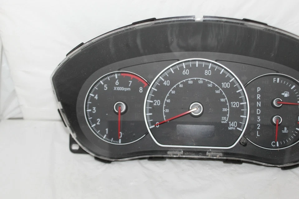 Cuadro de instrumentos velocímetro medidor de panel 07 08 09 SX4 43.461 millas Foto 2 de 4