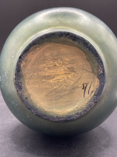 Handcrafted Drip Glaze Vase - Picture 12 of 13
